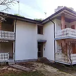 Apartment Leda